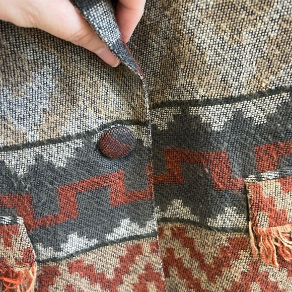 Vintage Michael K & Company 90’s Aztec Boho Blazer - Picture 10 of 10